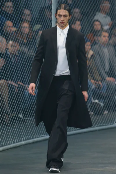 Look 56